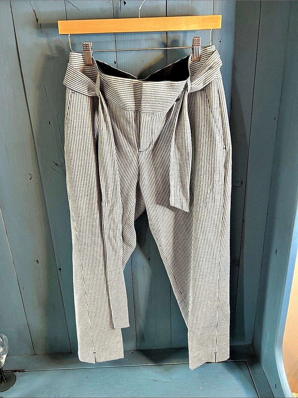 Banana Republic Straight Leg Striped Trousers in Black & White | Women’s Size 10